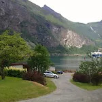 Fjorden Campinghytter * Geiranger