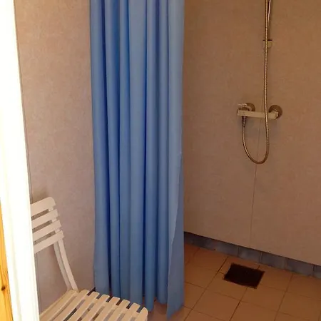 אתר קמפינג Fjorden Campinghytter *
