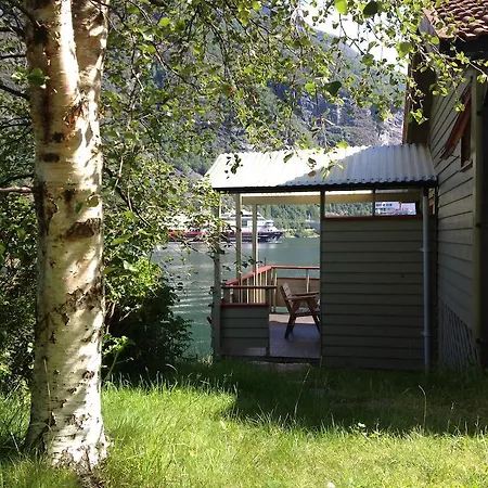 Kamp alanı Fjorden Campinghytter *